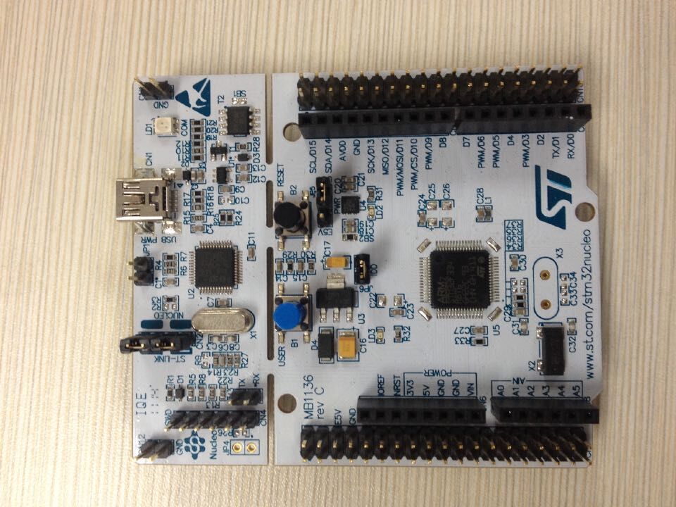 STM32F334æ­£é¢