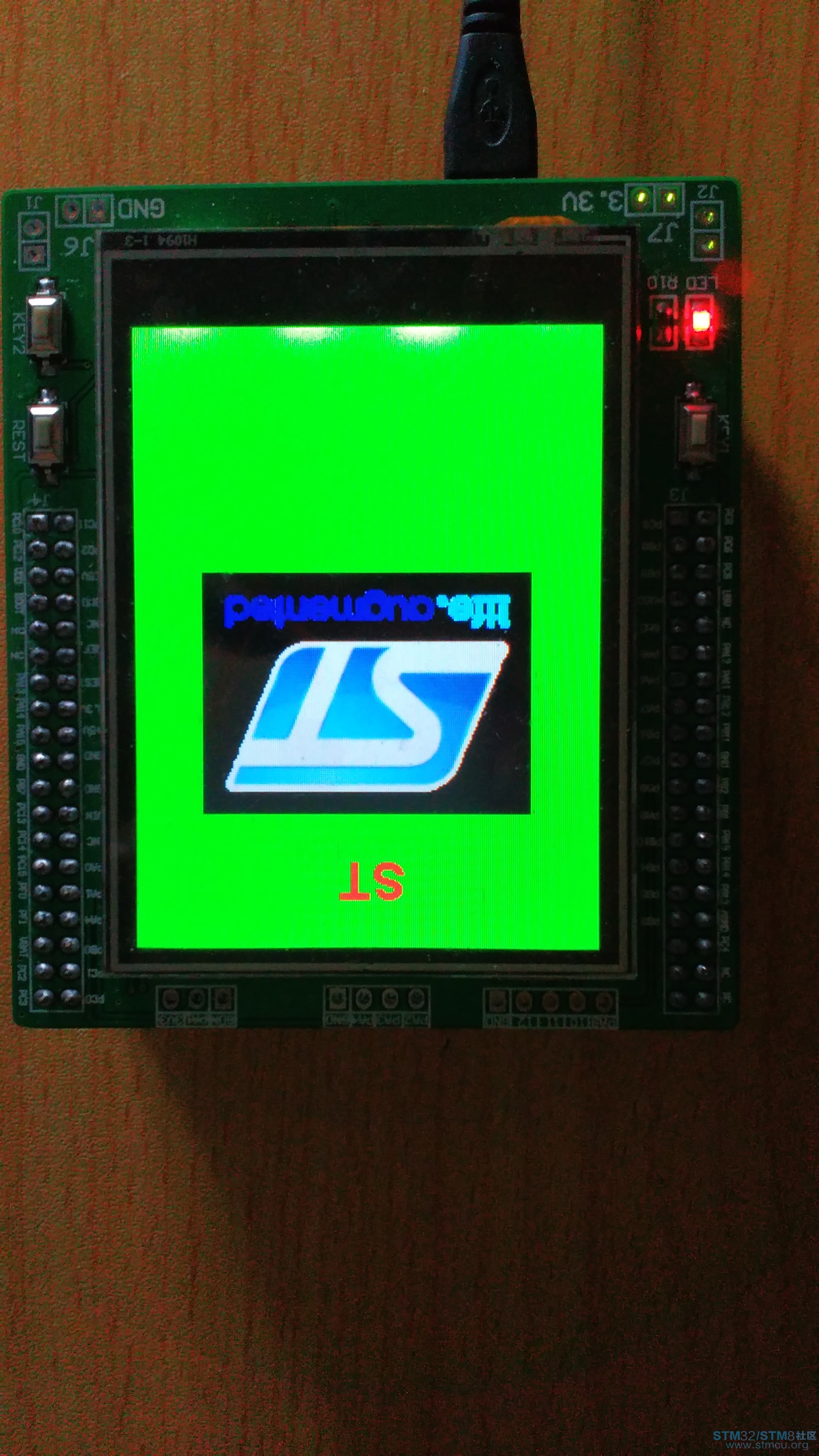 LCDçé¢
