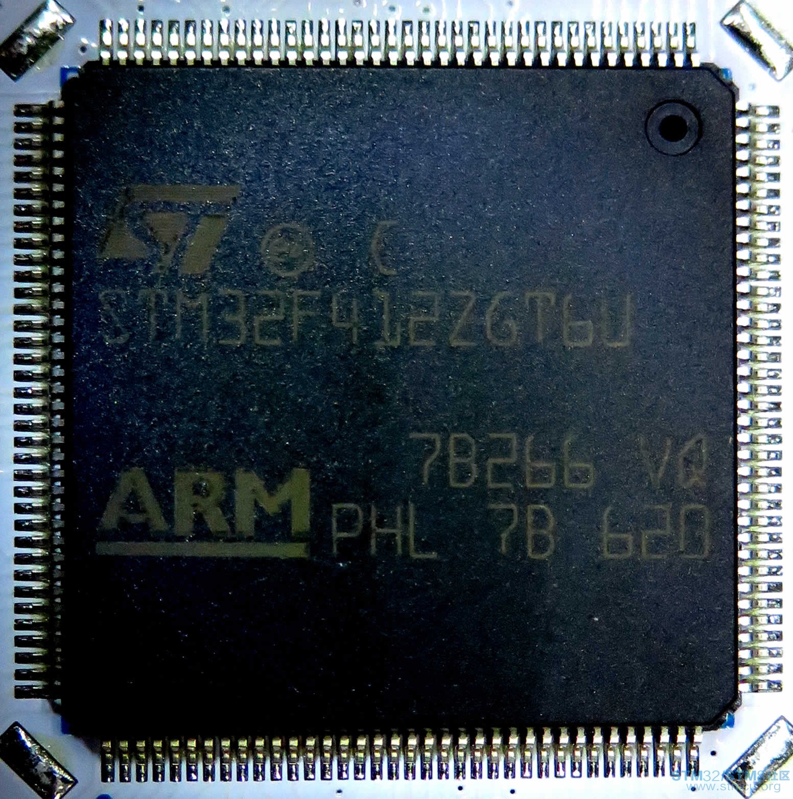 16-STM32F412ZGè¯çç¹å.jpg