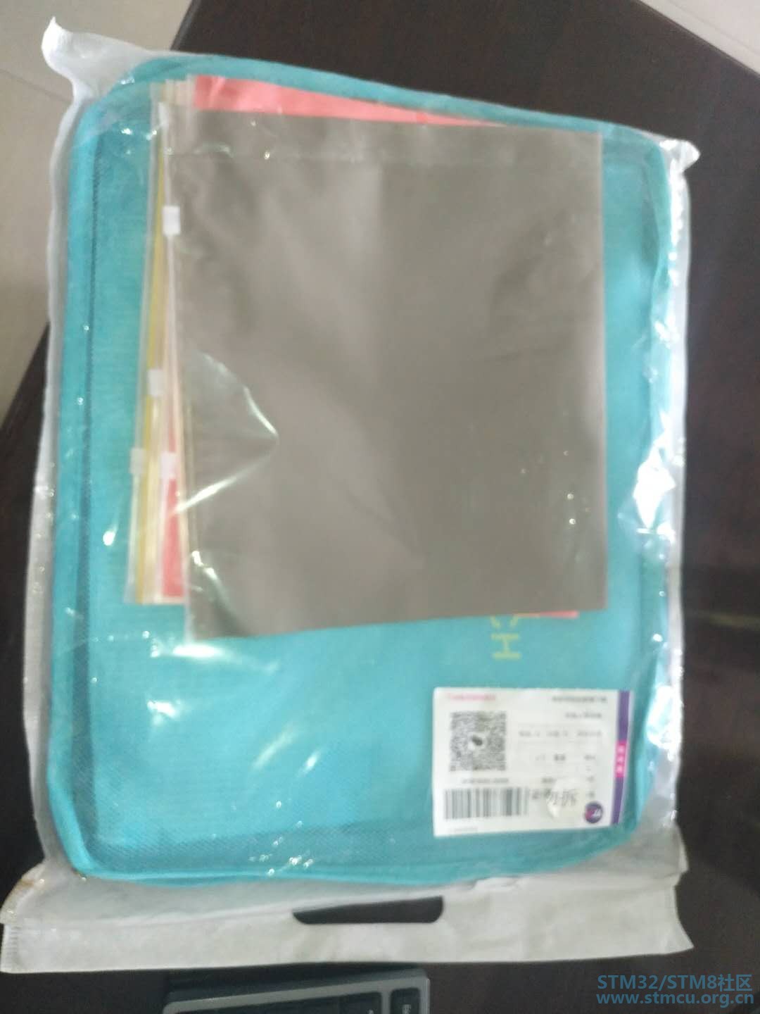 2097877886.jpg