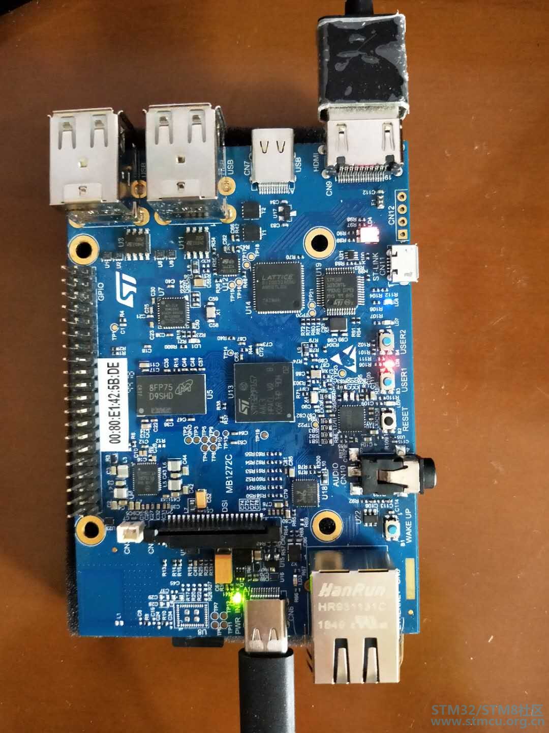 1193389454.jpg