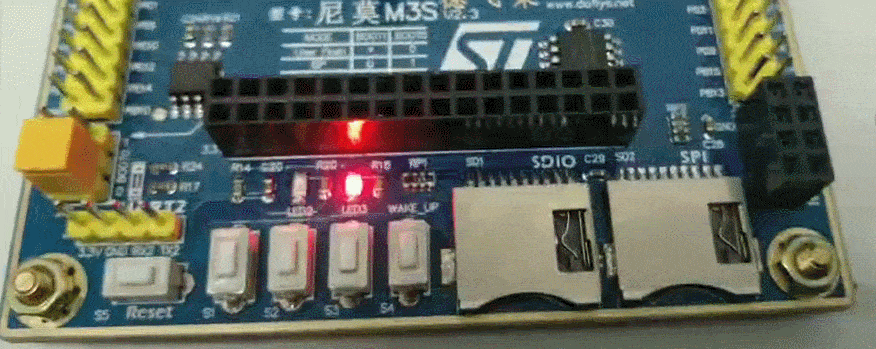999723c317c5c3e32354356bcbfcbf18.gif