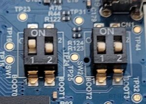 300px-STM32MP257x-DK_boot_switches_microSD_card.jpg
